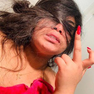 Meet your Posher, Mosiula